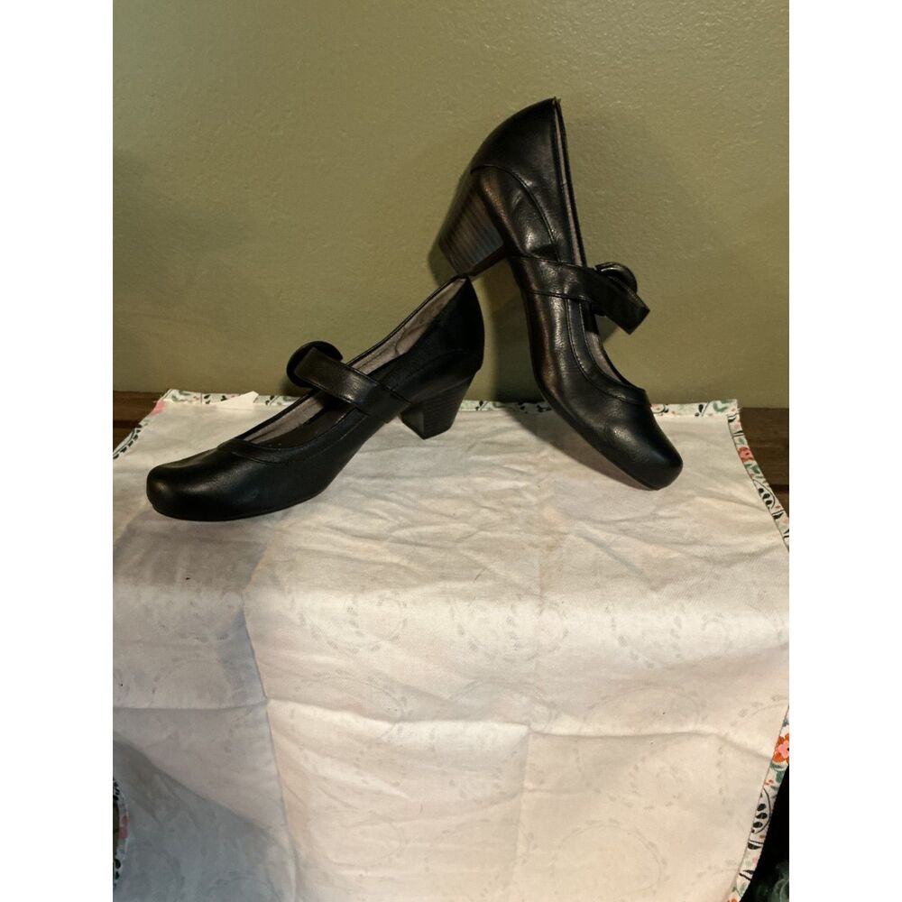 Life Stride Rozz Mary Janes Size 7.5